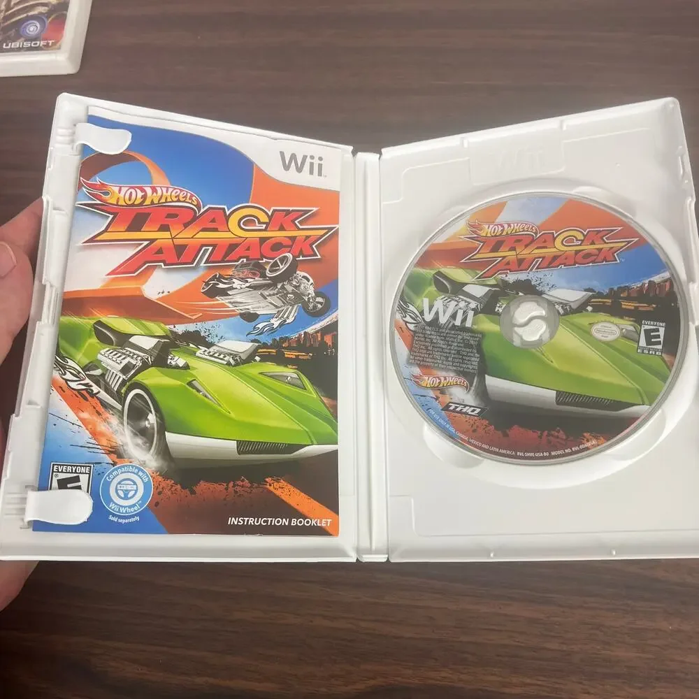 Wii Lot of 3 Video Games Hot Wheels Track Attack Monster 4x4 Myth Makers CIB